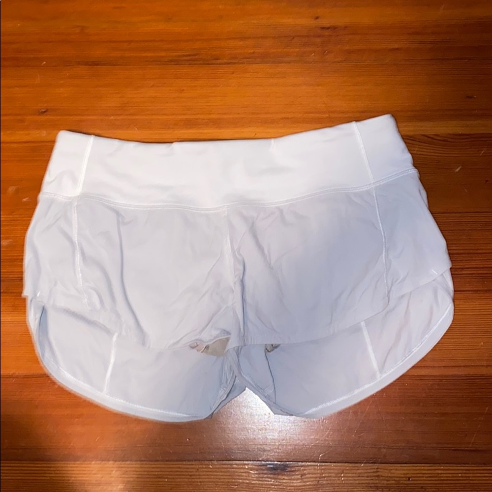 White lululemon shorts